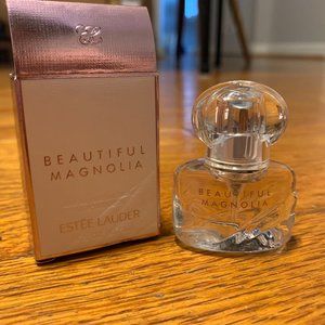 New Estée Lauder Beautiful Magnolia Eau de Parfum Spray
